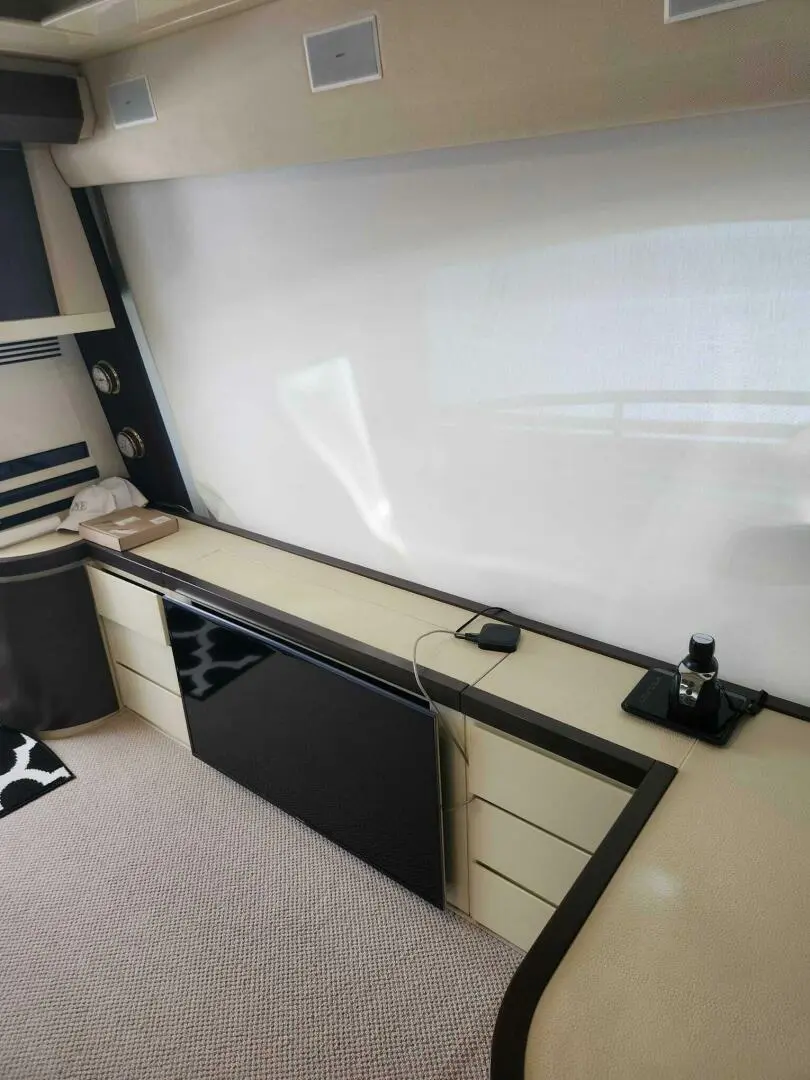 Thumbnail von Azimut 70