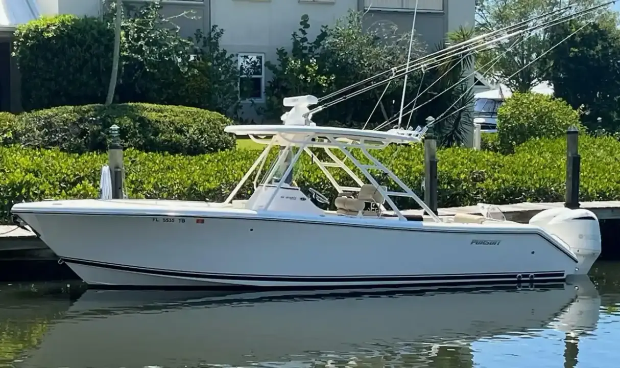 Pursuit 280 CC Low Cay