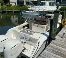 Thumbnail von Pursuit 280 CC Low Cay