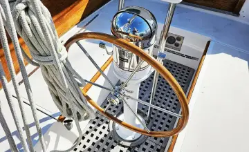 Thumbnail von Hinckley Bermuda 40 Wind Swept