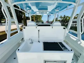 Thumbnail von Intrepid 377 WA