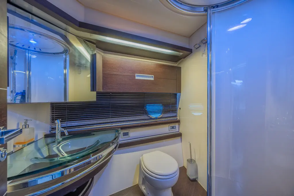 Thumbnail von Azimut 68