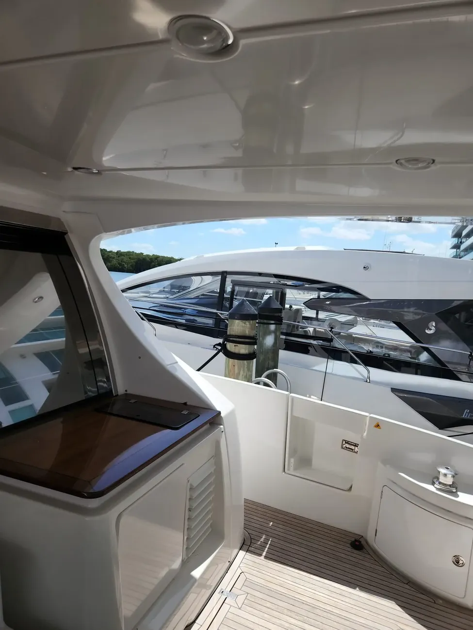 Thumbnail von Sunseeker Fly Bridge