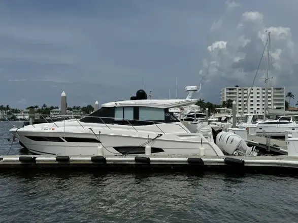 Regal 38 XO 19TH HOLE