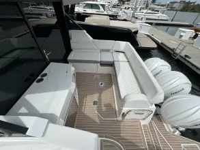 Thumbnail von Regal 38 XO 19TH HOLE