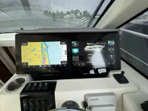 Thumbnail von Regal 38 XO 19TH HOLE