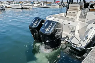Thumbnail von Boston Whaler 365 Conquest