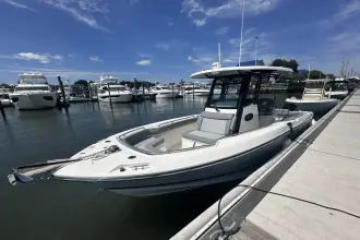 Thumbnail von Boston Whaler 250 Outrage