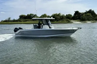 Thumbnail von Boston Whaler 250 Outrage