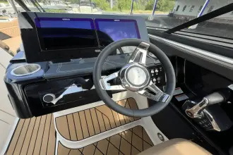 Thumbnail von Sea Ray SLX 280