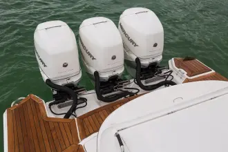 Thumbnail von Sea Ray SLX 350 Outboard