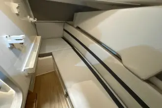 Thumbnail von Boston Whaler 330 Vantage