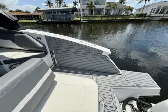 Thumbnail von Cruisers Yachts 38 GLS