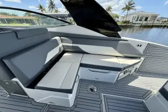 Thumbnail von Cruisers Yachts 38 GLS