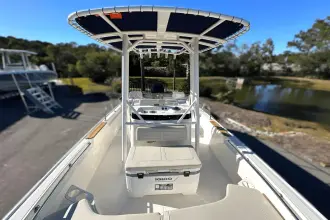 Thumbnail von Boston Whaler 190 Montauk