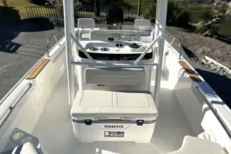 Thumbnail von Boston Whaler 190 Montauk