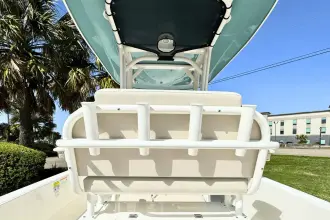 Thumbnail von Boston Whaler 220 Dauntless