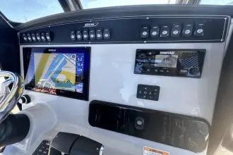 Thumbnail von Boston Whaler 280 Outrage