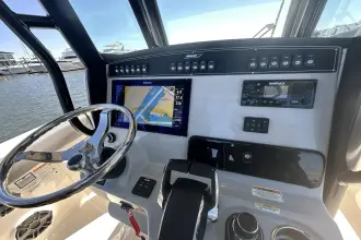 Thumbnail von Boston Whaler 280 Outrage