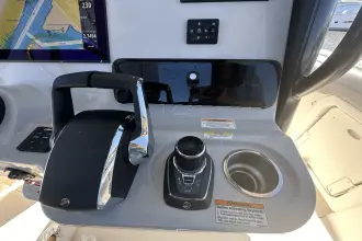 Thumbnail von Boston Whaler 280 Outrage