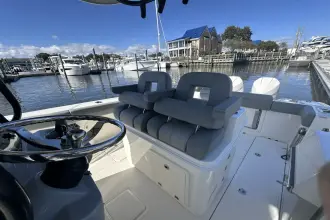 Thumbnail von Boston Whaler 280 Outrage