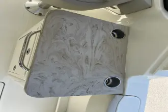 Thumbnail von Boston Whaler 240 Vantage