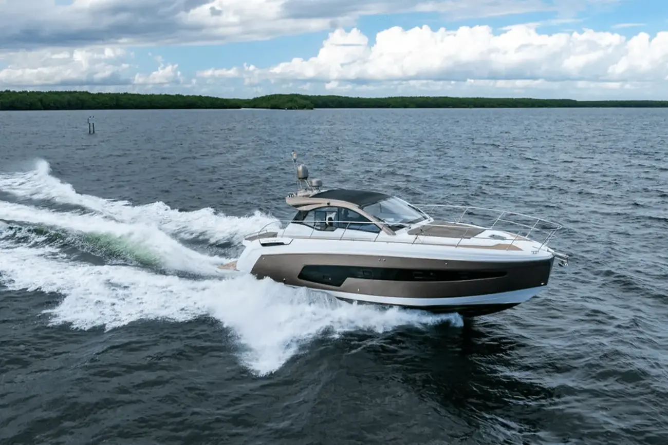 Thumbnail von Azimut Atlantis 45