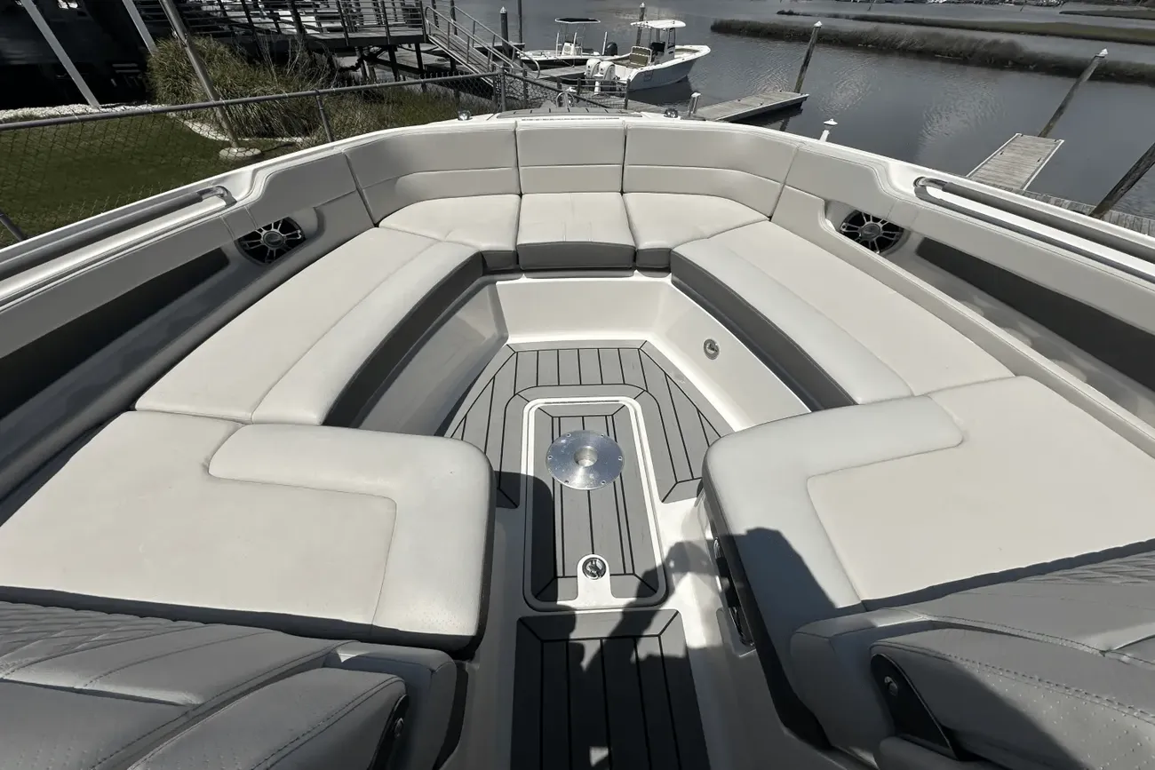 Thumbnail von Sea Ray SLX 310 Outboard