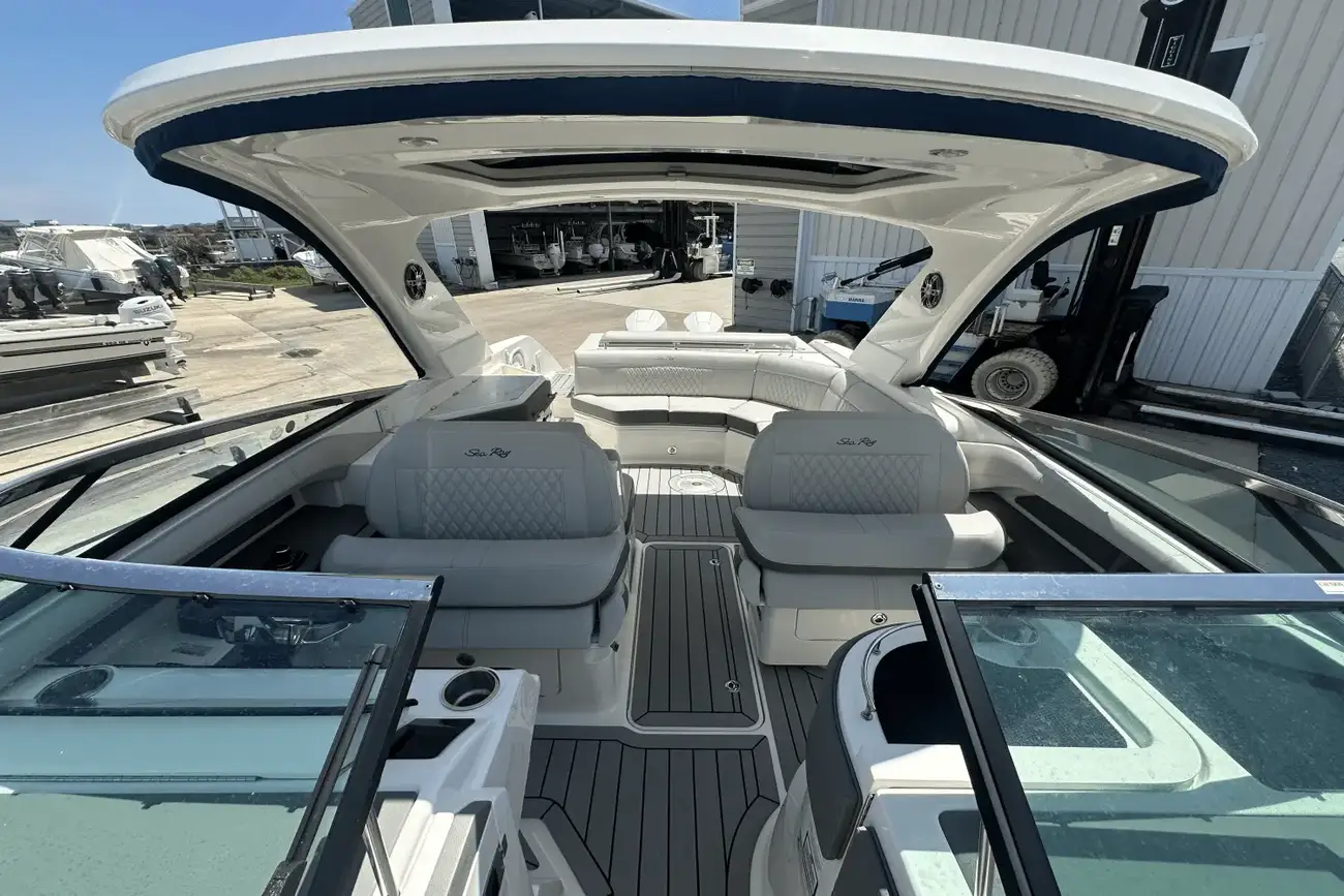 Thumbnail von Sea Ray SLX 310 Outboard