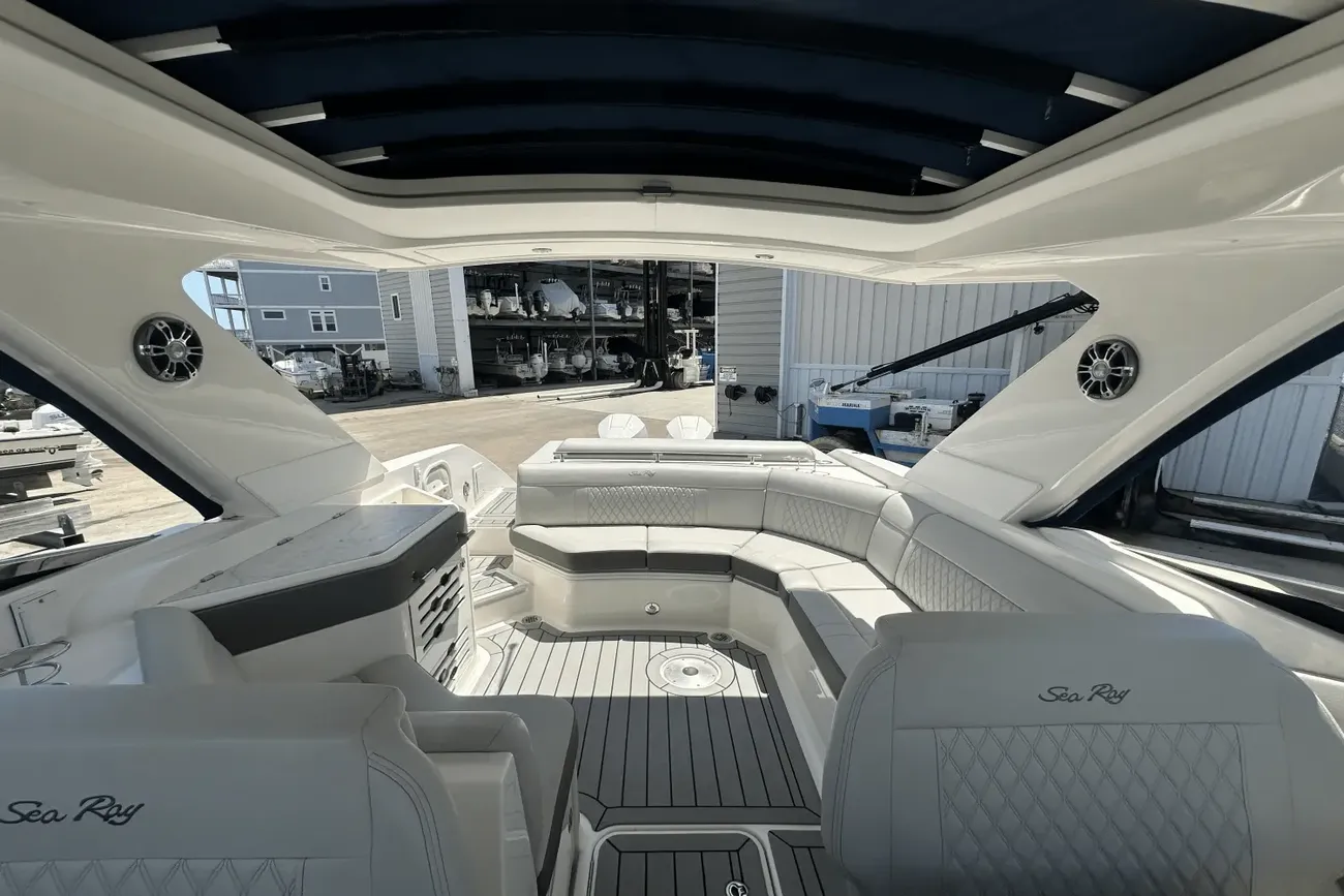 Thumbnail von Sea Ray SLX 310 Outboard