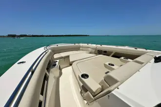 Thumbnail von Boston Whaler 350 Realm