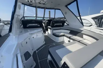 Thumbnail von Monterey 335 Sport Yacht