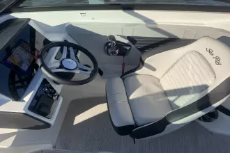 Thumbnail von Sea Ray SPX 230