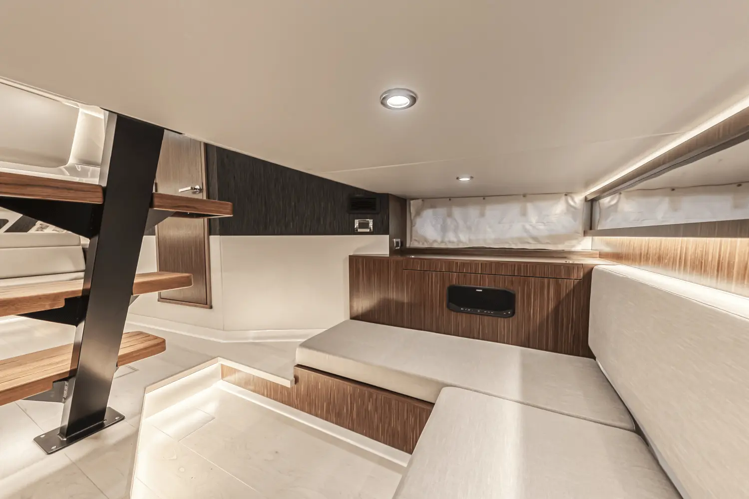 Thumbnail von Sea Ray 370 Sundancer Outboard