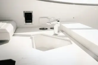 Thumbnail von Cruisers Yachts 38 GLS OB