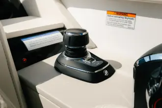 Thumbnail von Cruisers Yachts 38 GLS OB