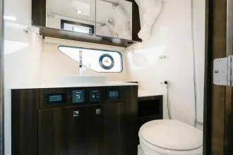 Thumbnail von Cruisers Yachts 38 GLS OB