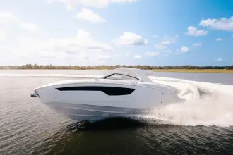 Thumbnail von Cruisers Yachts 38 GLS OB