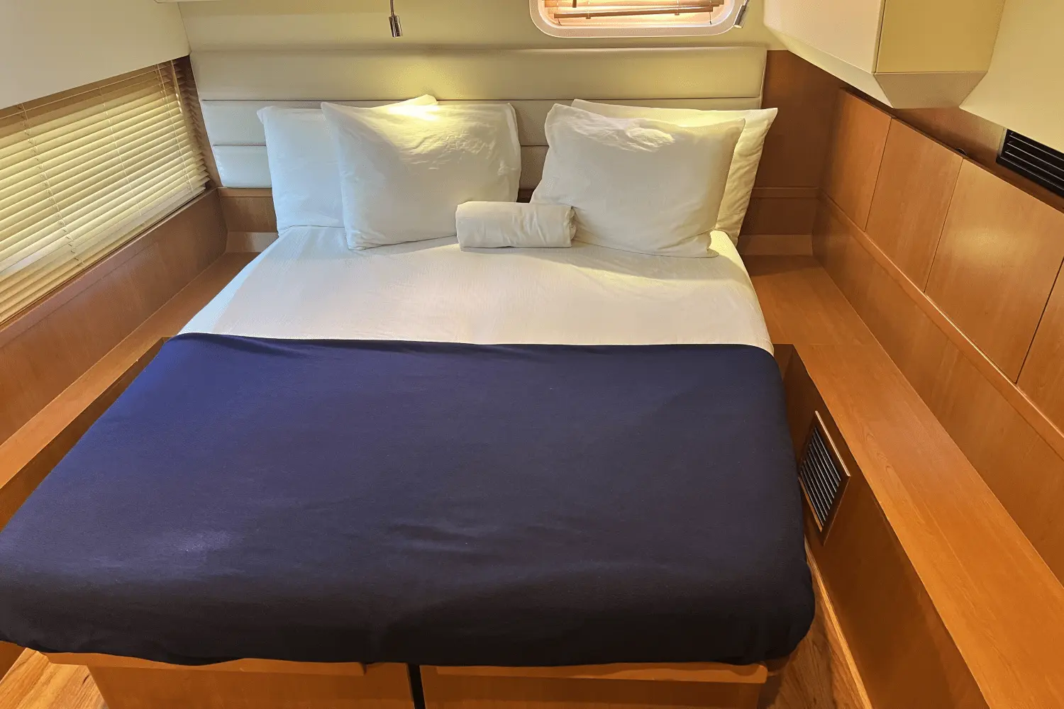 Thumbnail von Aquila 48