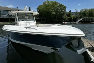 Thumbnail von Boston Whaler 370 Outrage