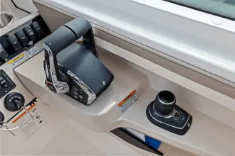 Thumbnail von Boston Whaler 280 Vantage