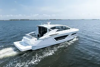 Thumbnail von Cruisers Yachts 46 Cantius