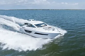 Thumbnail von Cruisers Yachts 46 Cantius