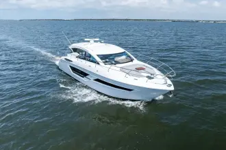 Thumbnail von Cruisers Yachts 46 Cantius
