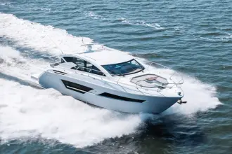 Thumbnail von Cruisers Yachts 46 Cantius