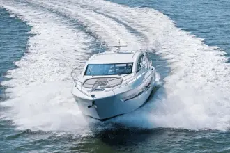 Thumbnail von Cruisers Yachts 46 Cantius