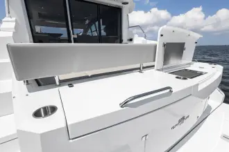 Thumbnail von Cruisers Yachts 46 Cantius
