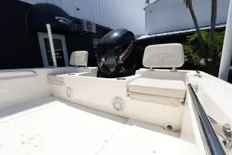 Thumbnail von Boston Whaler 190 Montauk