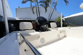 Thumbnail von Boston Whaler 190 Montauk
