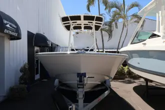 Thumbnail von Boston Whaler 190 Montauk